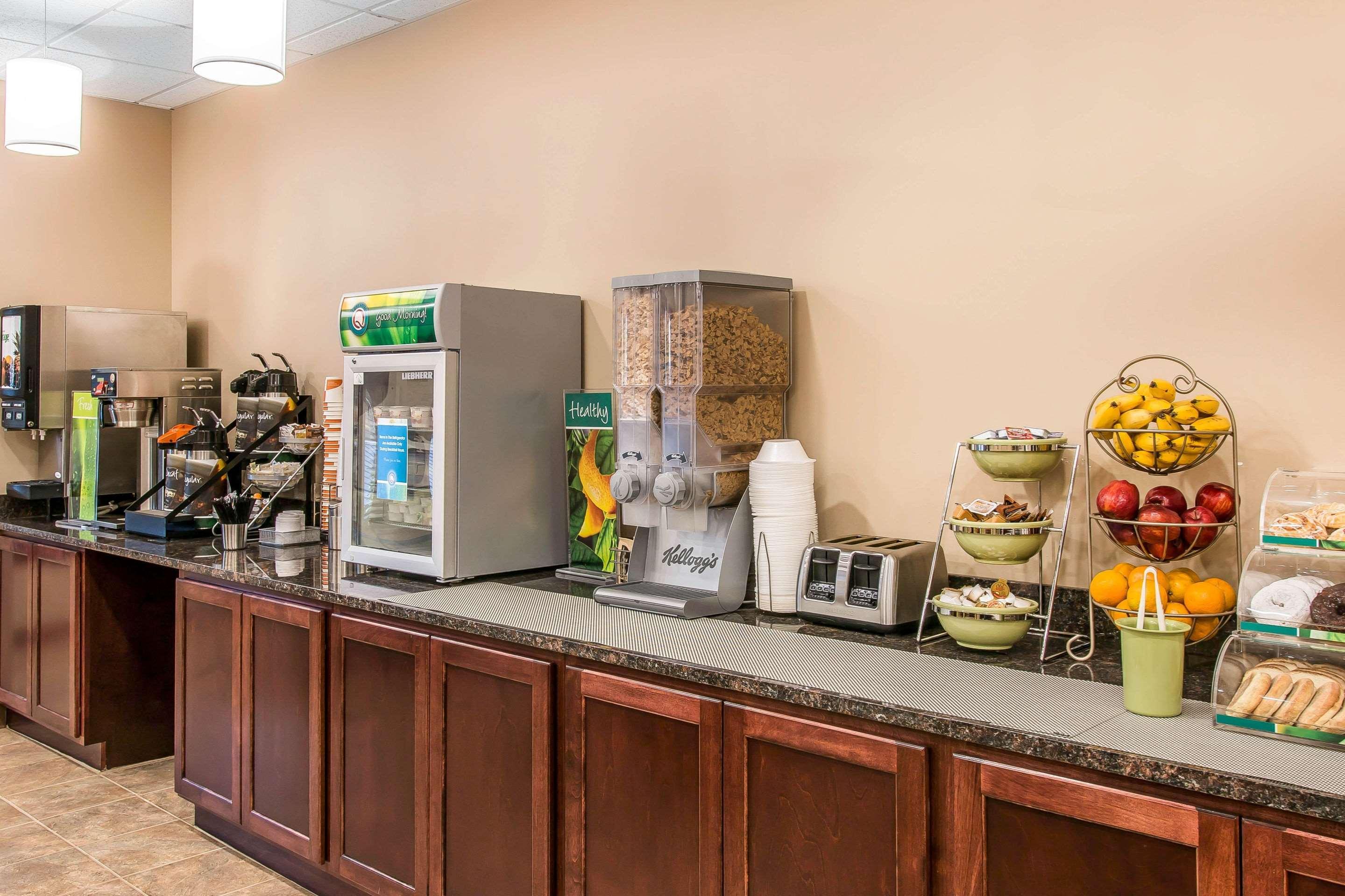 Quality Inn & Suites Houghton Buitenkant foto