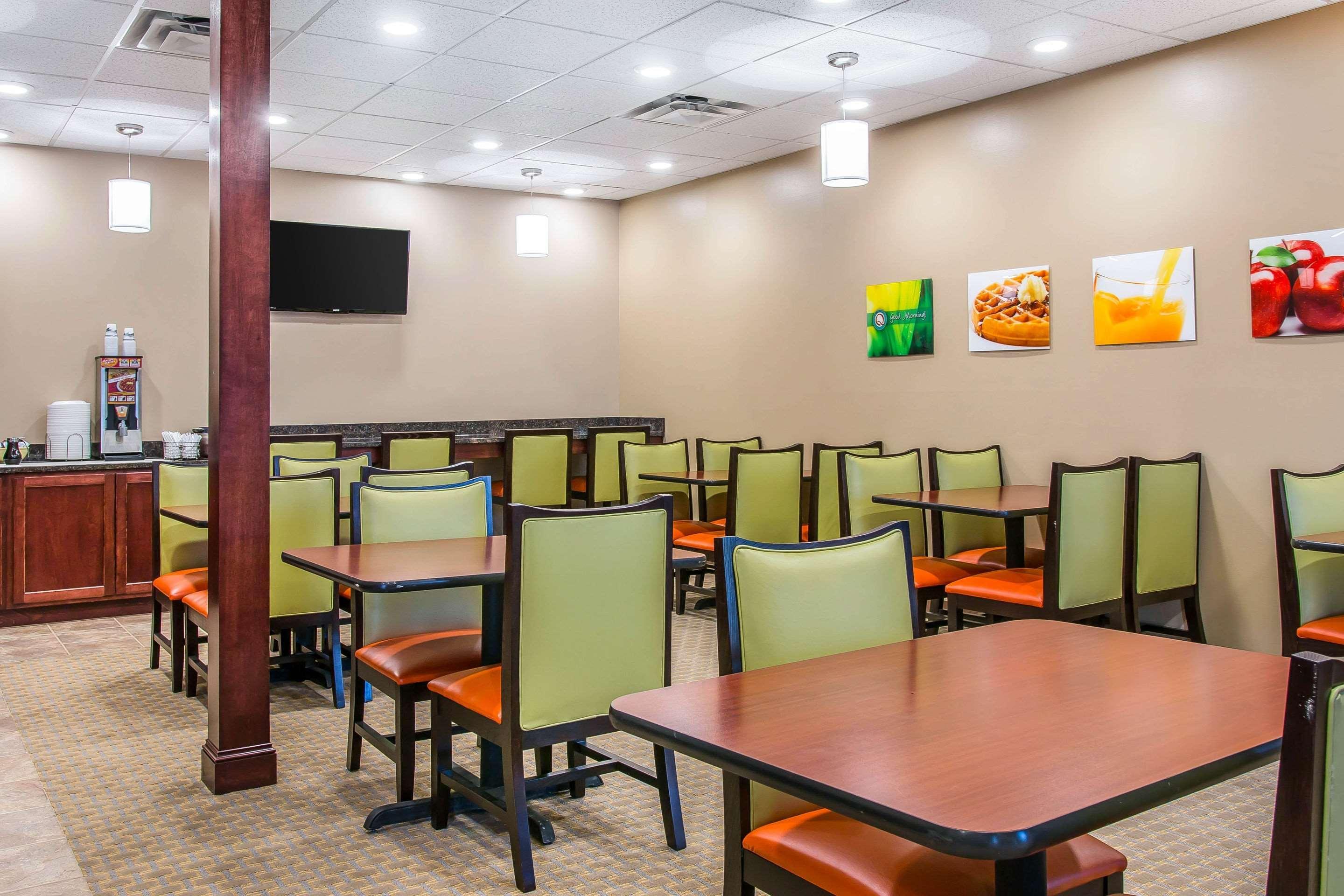 Quality Inn & Suites Houghton Buitenkant foto