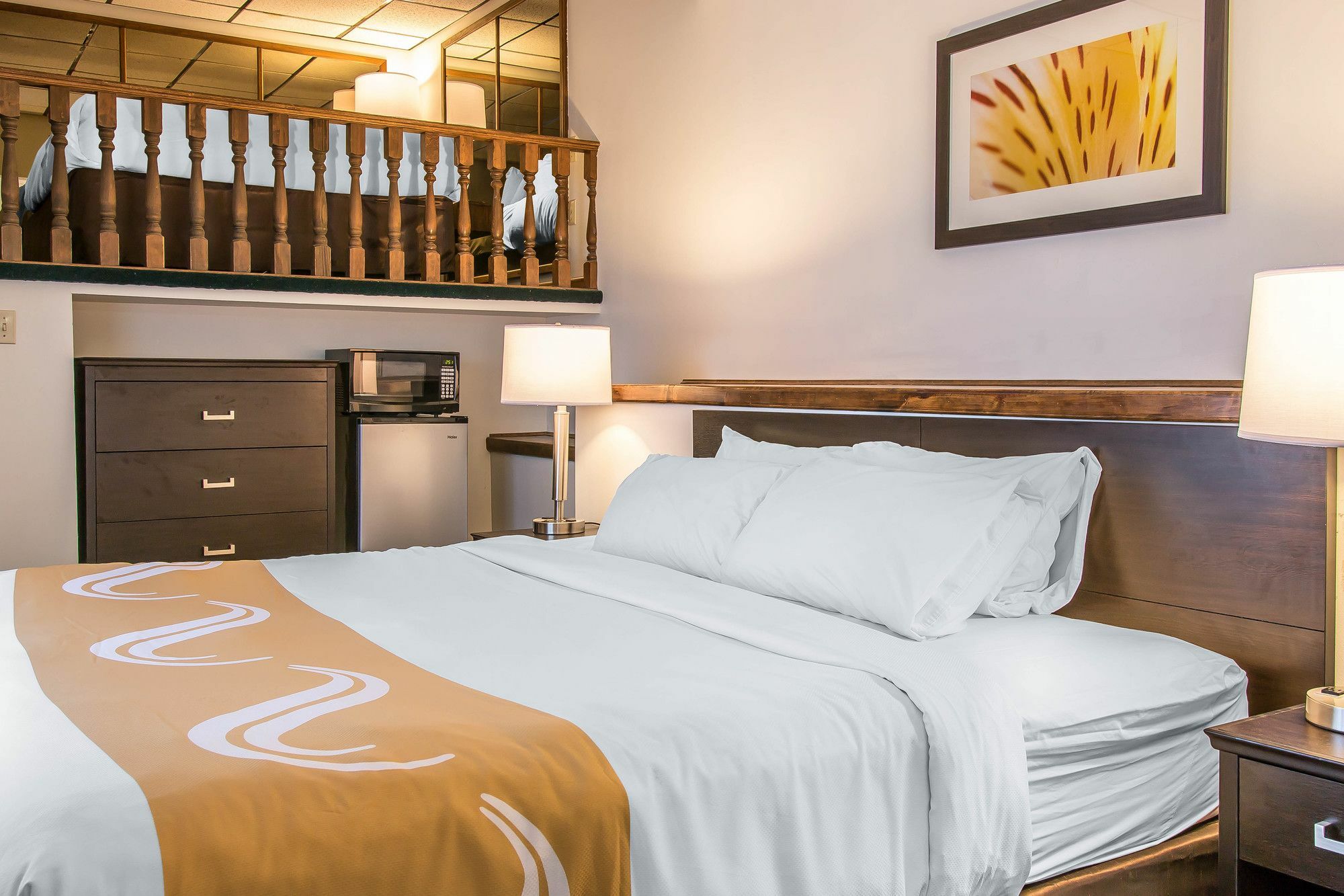 Quality Inn & Suites Houghton Buitenkant foto